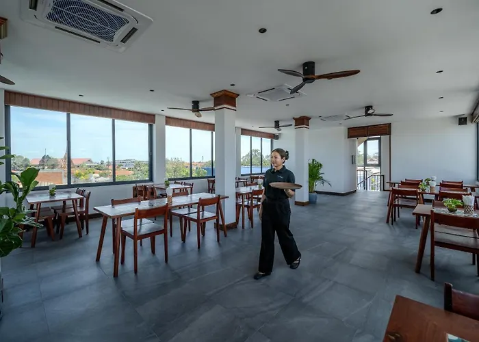 Sonitori Riverside 4*