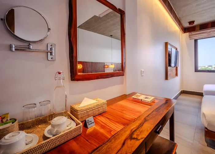 Sonitori Riverside Hotel 4*