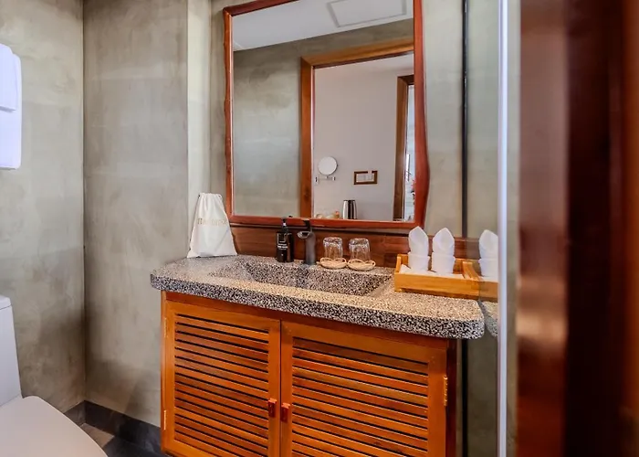 Hotel Sonitori Riverside 4*